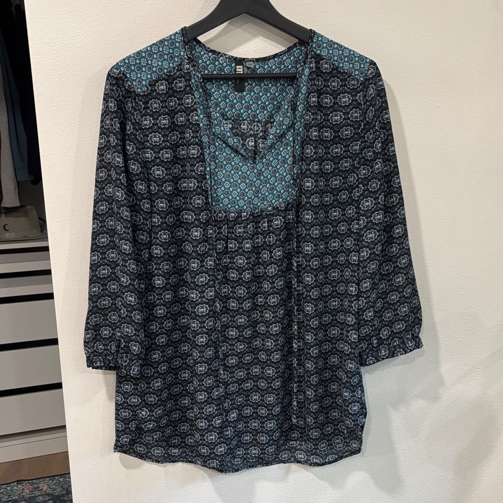 Kut from the Kloth Black and Blue Blouse